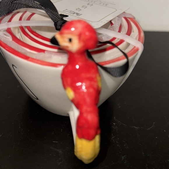 LRae Dunn Measuring Cup Set - Picture 3 of 3